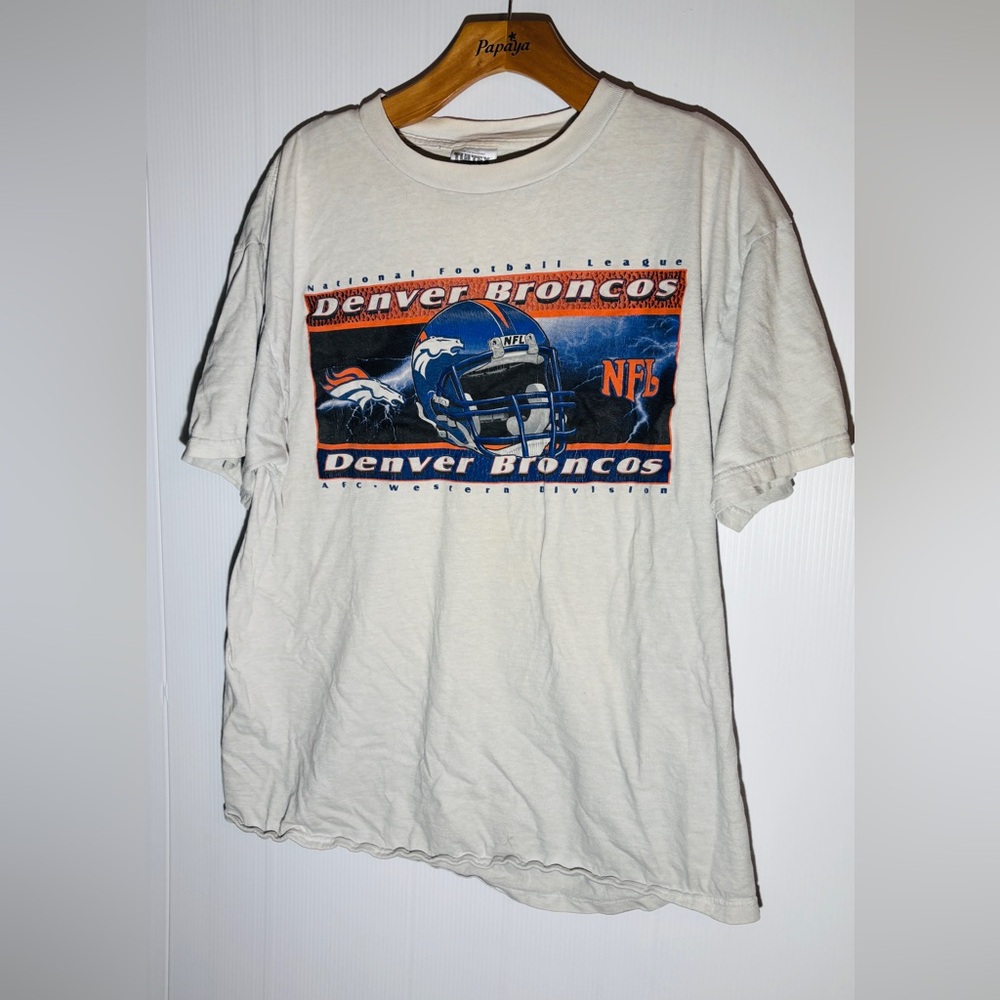 Vintage Denver Broncos NFL Graphic Tee Tultex XL 90s Football Shirt